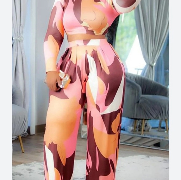 2 piece pant set - Picture 2 of 2